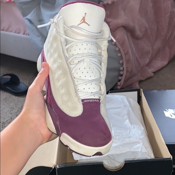 Jordan 13 Bordeaux (7 in boys) - Picture 4 of 6